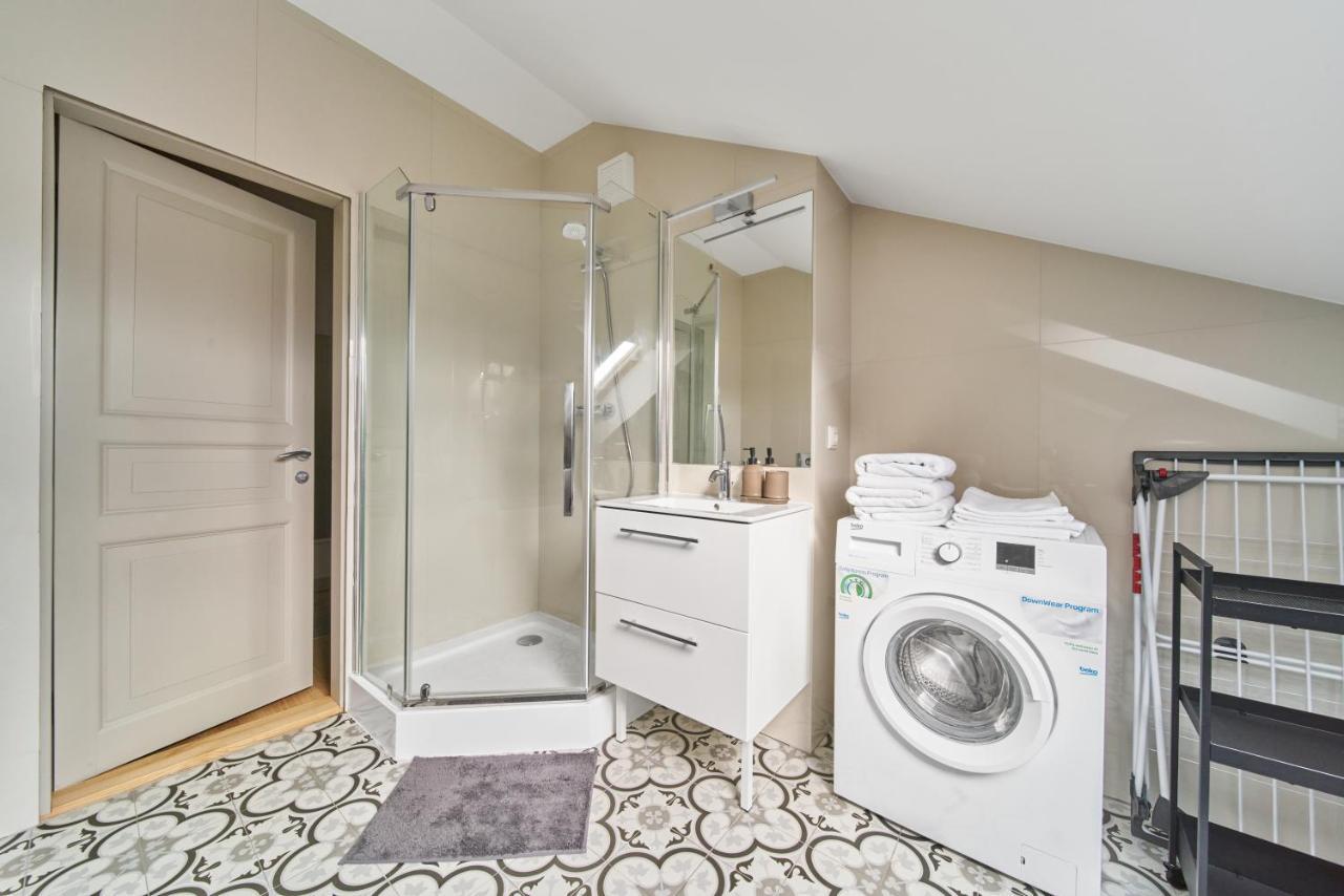 Modern Two-Bedroom Apartment, Vilnius City Centre ภายนอก รูปภาพ